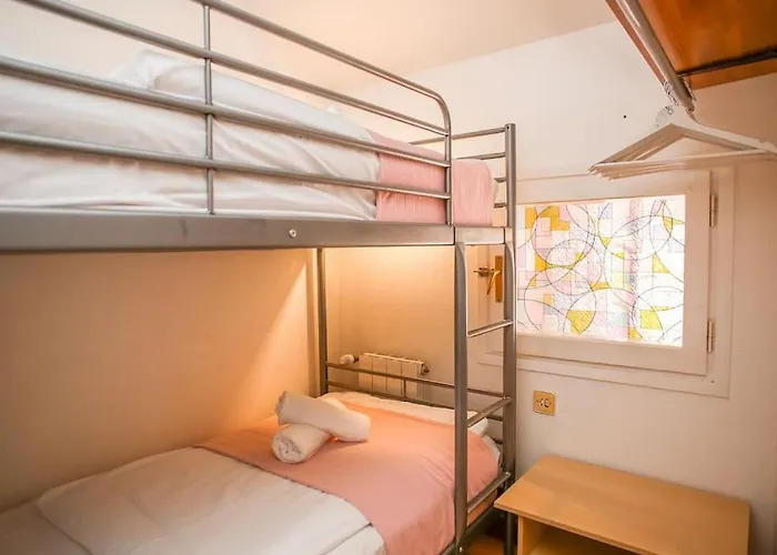 Cl11 Townhouse With Sea Views *