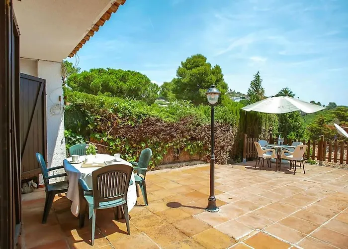 Cl11 Townhouse With Sea Views Дом отдыха