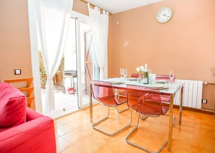 Cl11 Townhouse With Sea Views Дом отдыха