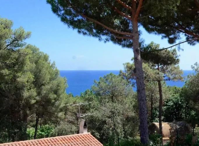 Cl11 Townhouse With Sea Views *