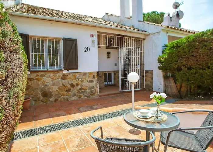 Cl11 Townhouse With Sea Views