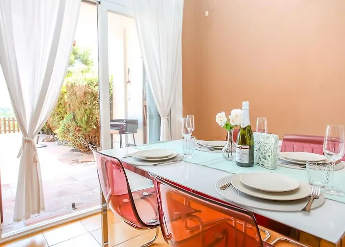 Cl11 Townhouse With Sea Views